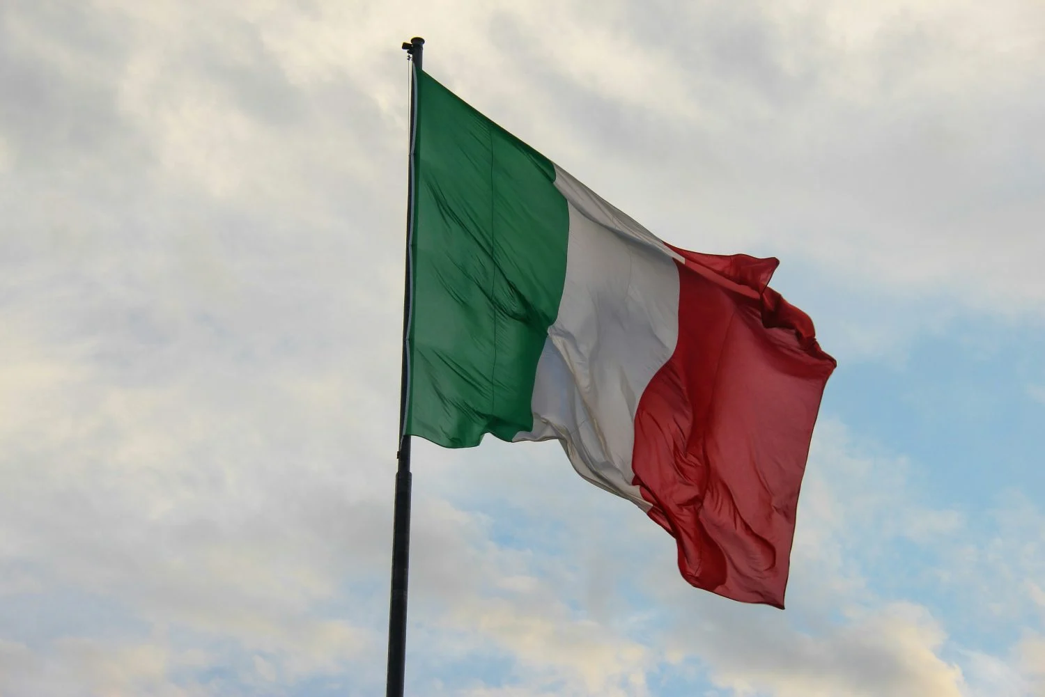 El 70 % de las empresas italianas en España planea aumentar su inversión en 2025